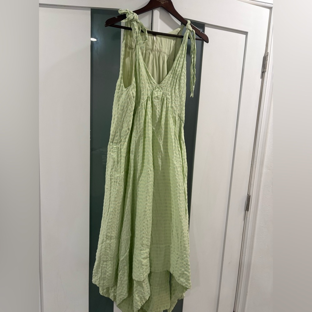 Free People Celine mid/max dress honeydew color. Size Medium - Picture 3 of 5